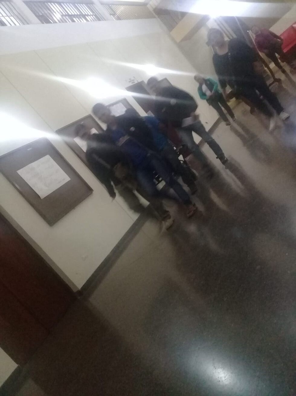 A la cárcel dos hombres por asaltar a un taxista