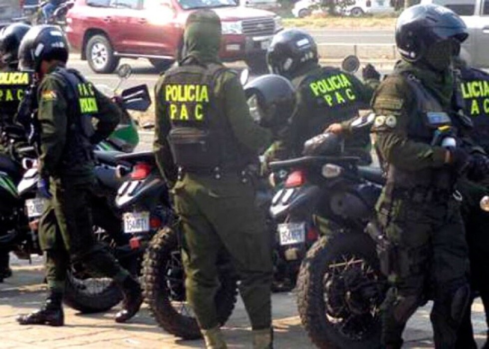 Un Subteniente del PAC fue agredido por bebedores en el barrio San José