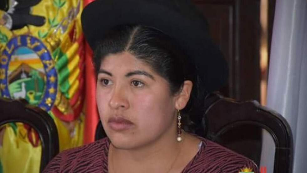 Gobernación de Chuquisaca defiende a Ceballos y su retorno al cargo
