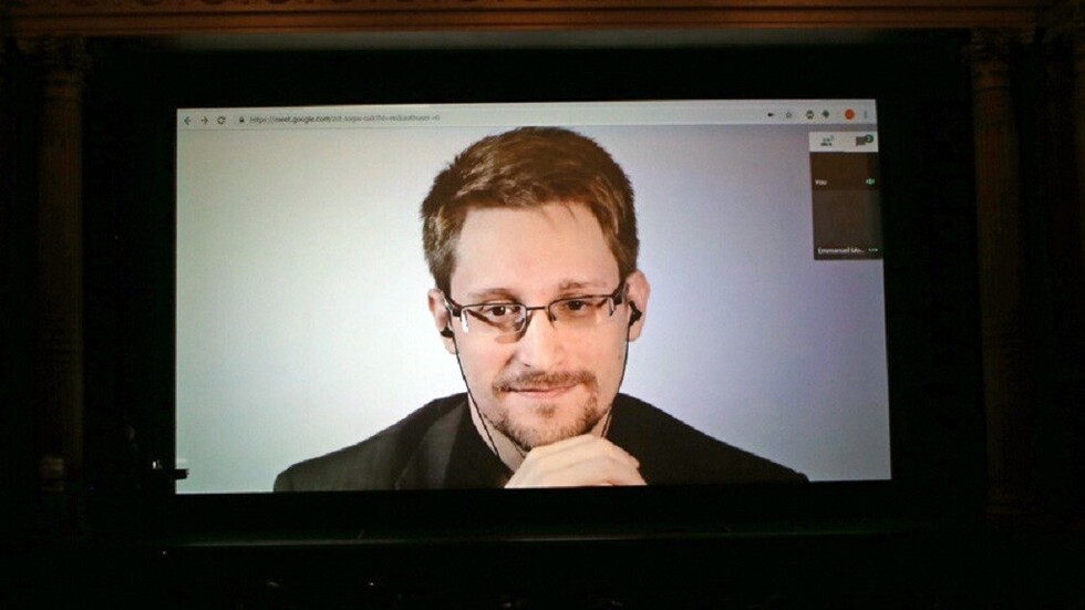 Assange se declara inocente y Snowden dice que "este es un momento oscuro para la libertad de prensa"