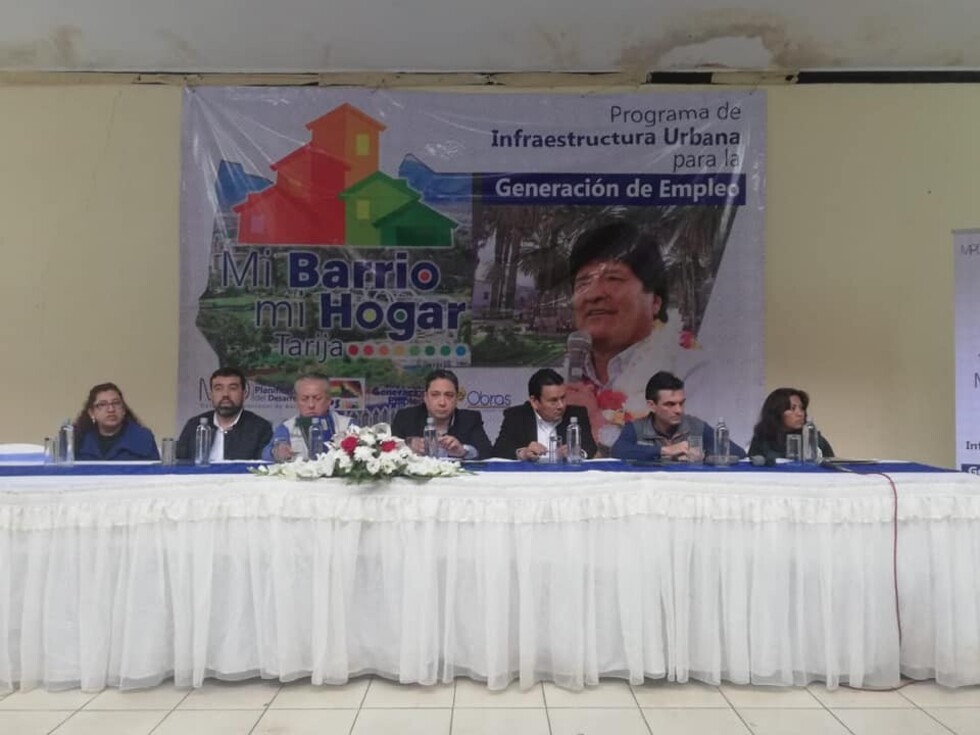 Gobierno acelera inversión en barrios para evitar nueva crisis