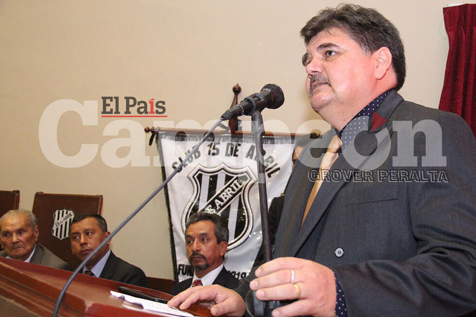 Rinden homenaje al Club 15 de Abril por su centenario