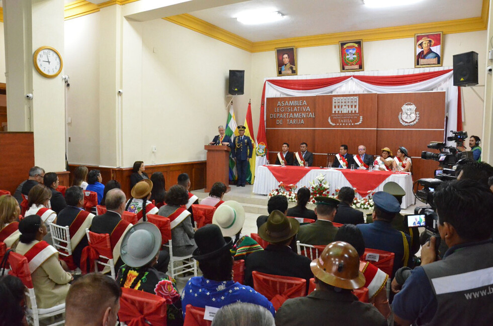 Sesión de honor, teas y actos religiosos preceden a aniversario