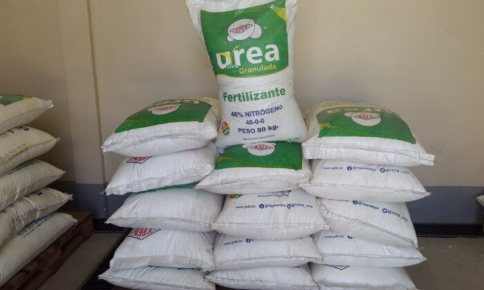 Bolivia inicia envío de urea al Brasil por hidrovía Ichilo-Mamoré