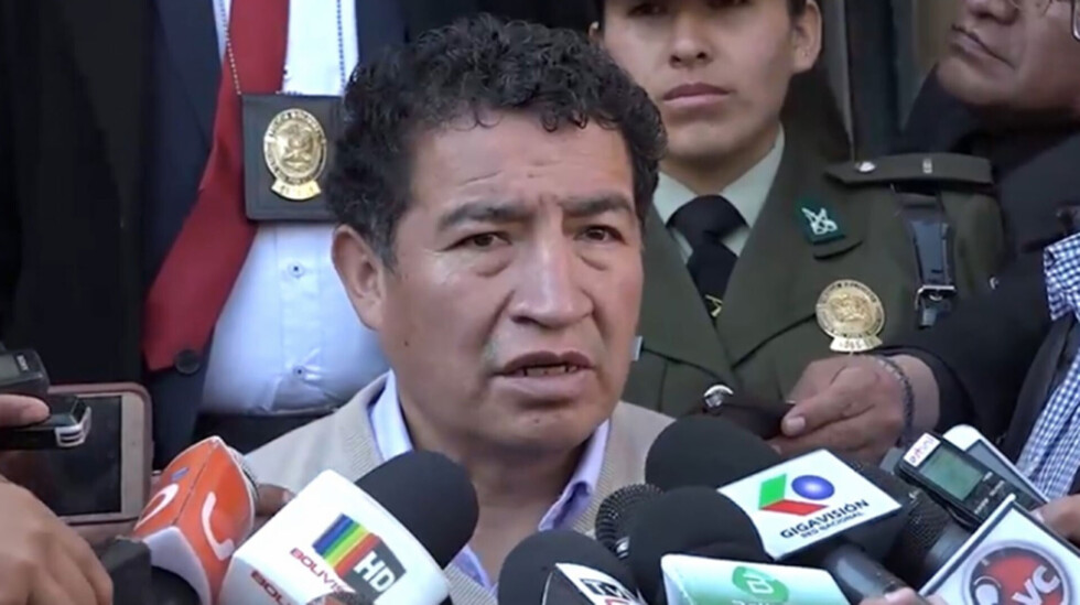 Borda cesa de someter a Comisión de Ética a legisladores