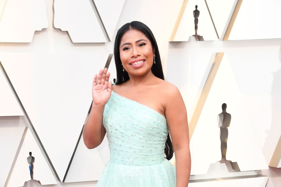 Revelan sueldo de Yalitza como maestra