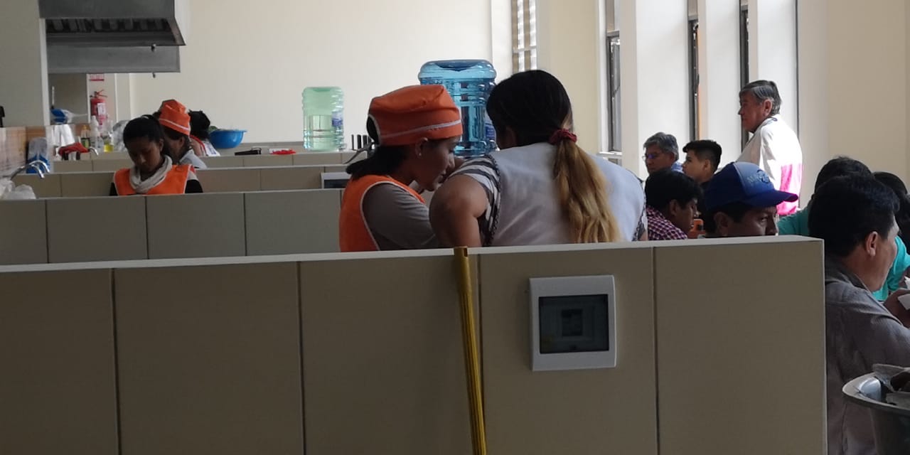 Alcaldía desmiente denuncias sobre falta de conexiones de gas y energía eléctrica en mercado Bolívar
