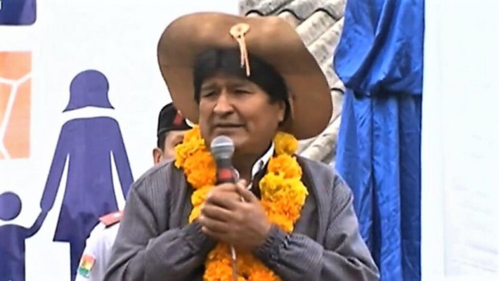 Acusan a Morales de usar los bienes del Estado para hacer campaña en Argentina