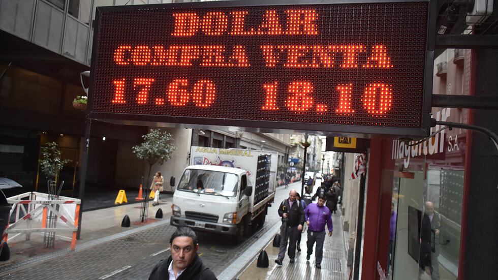 El dólar subió 386,3 por ciento desde que asumió Macri