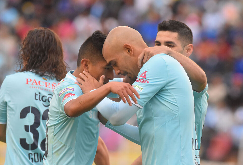 Bolívar, Nacional y Blooming en una lucha dura por el liderato