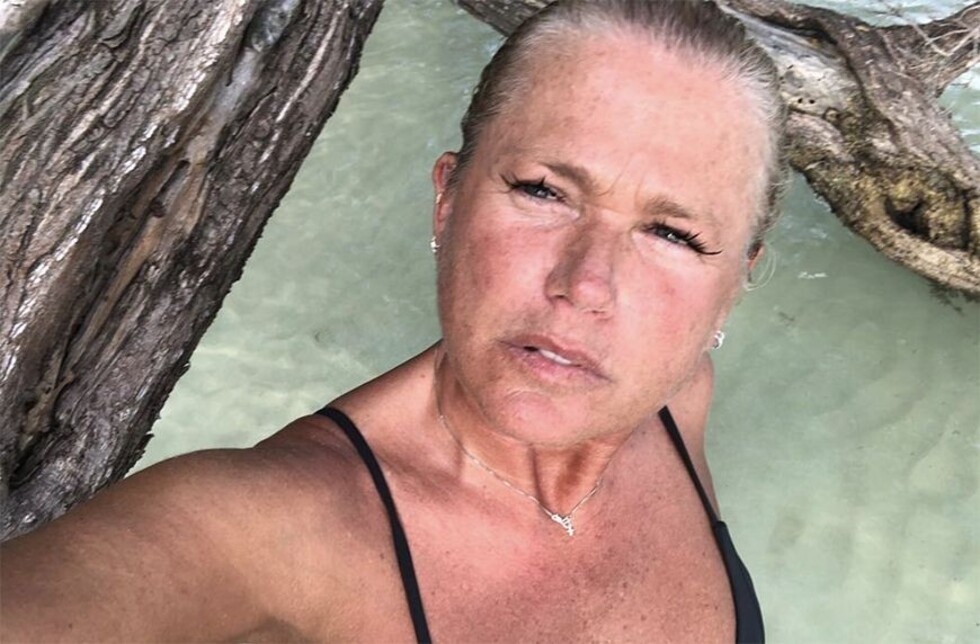 Xuxa cambia look, en manos  de su hija