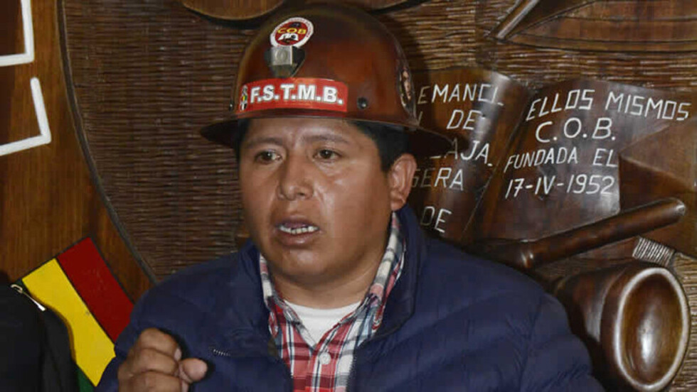 Huarachi pide fecha para declarar en la Fiscalía