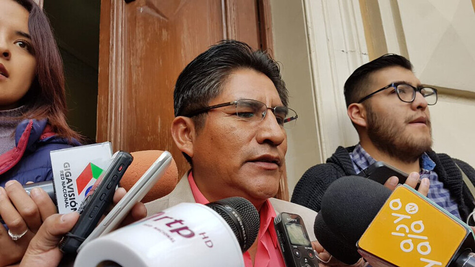 Patzi asegura que no está obligado a renunciar