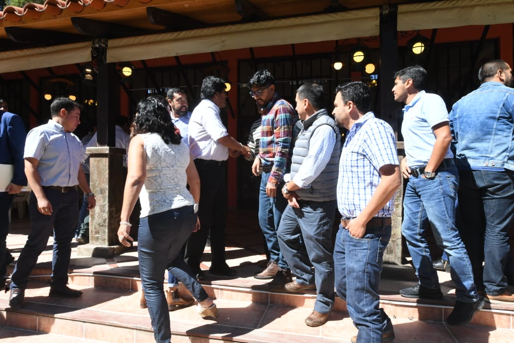 Morales y Ruíz “seducen” a los empresarios jóvenes en Tarija
