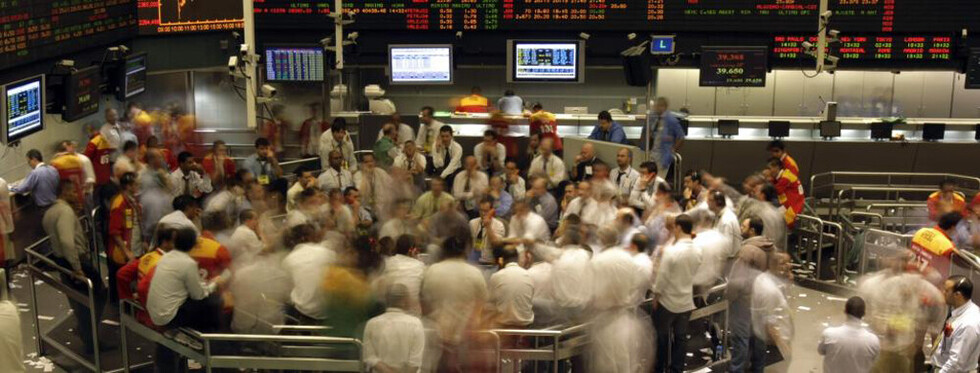 Bolsa de Brasil cae arrastrada por escenario externo