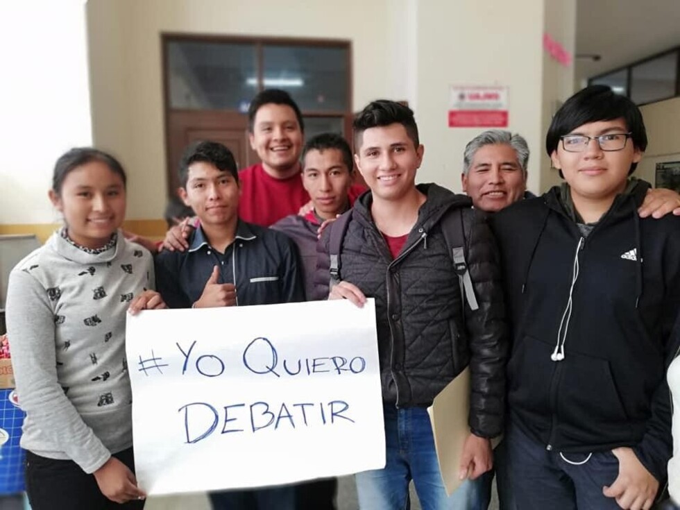Jóvenes convocan a debate a los candidatos presidenciales