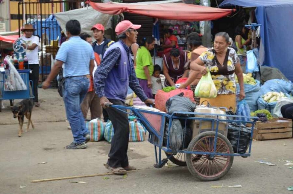 Suman los despojos de  bienes a ancianos en Tarija