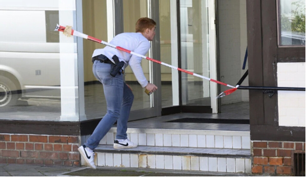 Investigan asesinato con ballesta de 5 personas