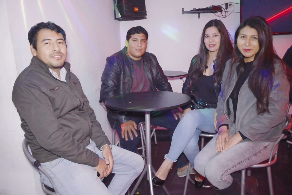 Rockeando en la noche tarijeña
