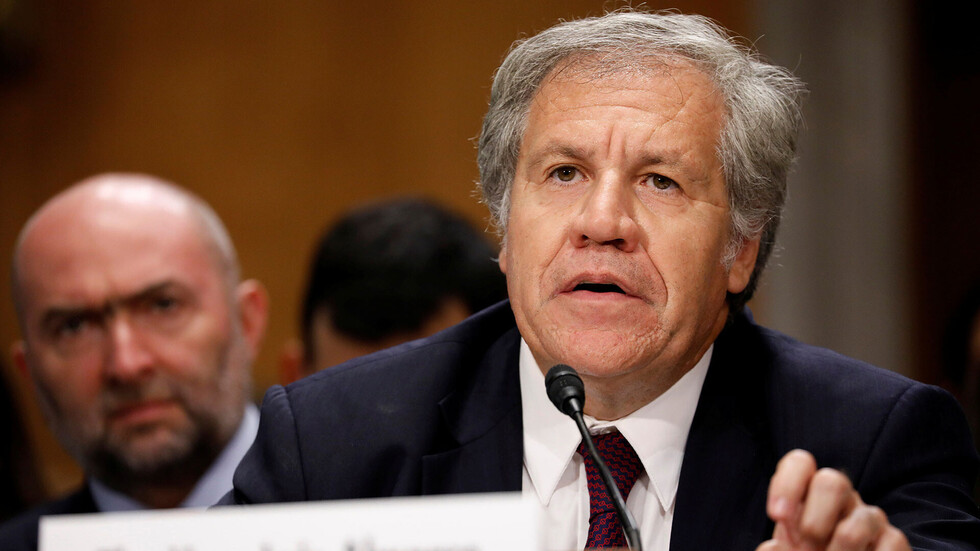 Almagro llega a Bolivia y dice que es un "placer" volver al país