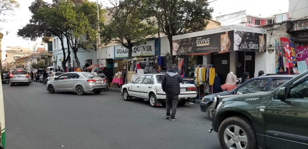 Niegan el traslado al centro a comerciantes del Guadalquivir