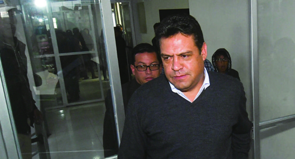 Revilla se contradice ante la Fiscalía