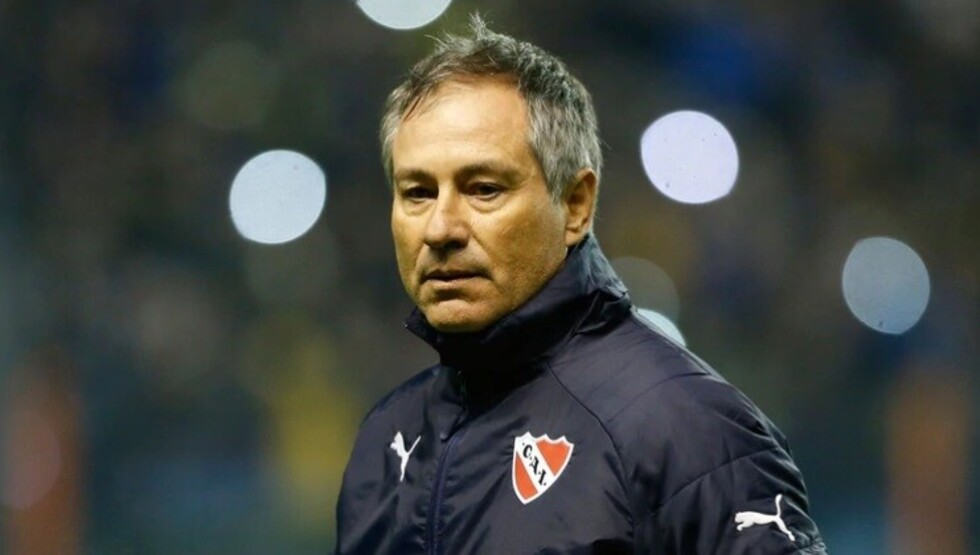 Holan dejó ser el director técnico de Independiente