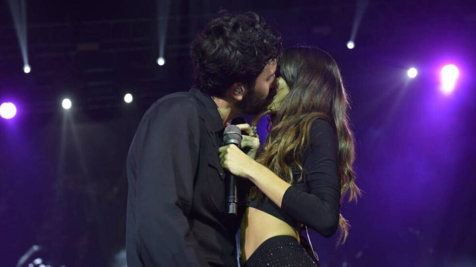 Captan a Sebastián Yatra y  a Tini Stoessel besándose