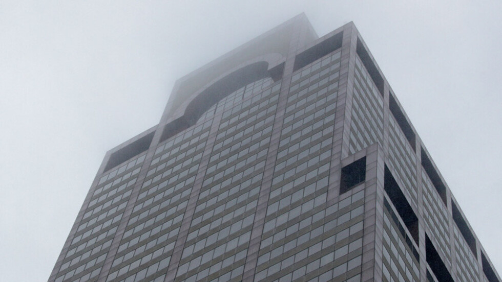 Un helicóptero se estrella contra un edificio de 54 pisos en Nueva York