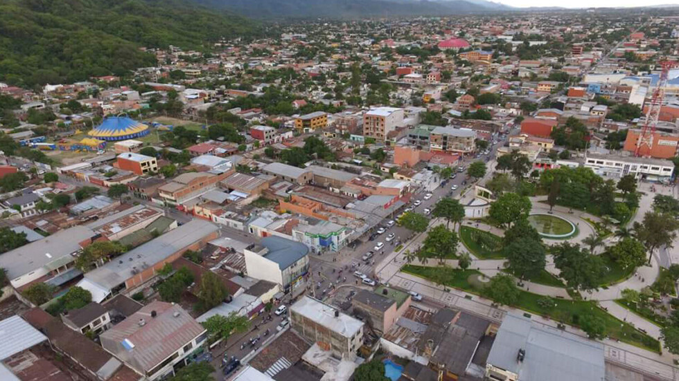 De la “extraña” mancha urbana de Yacuiba al “pelotazo” fronterizo