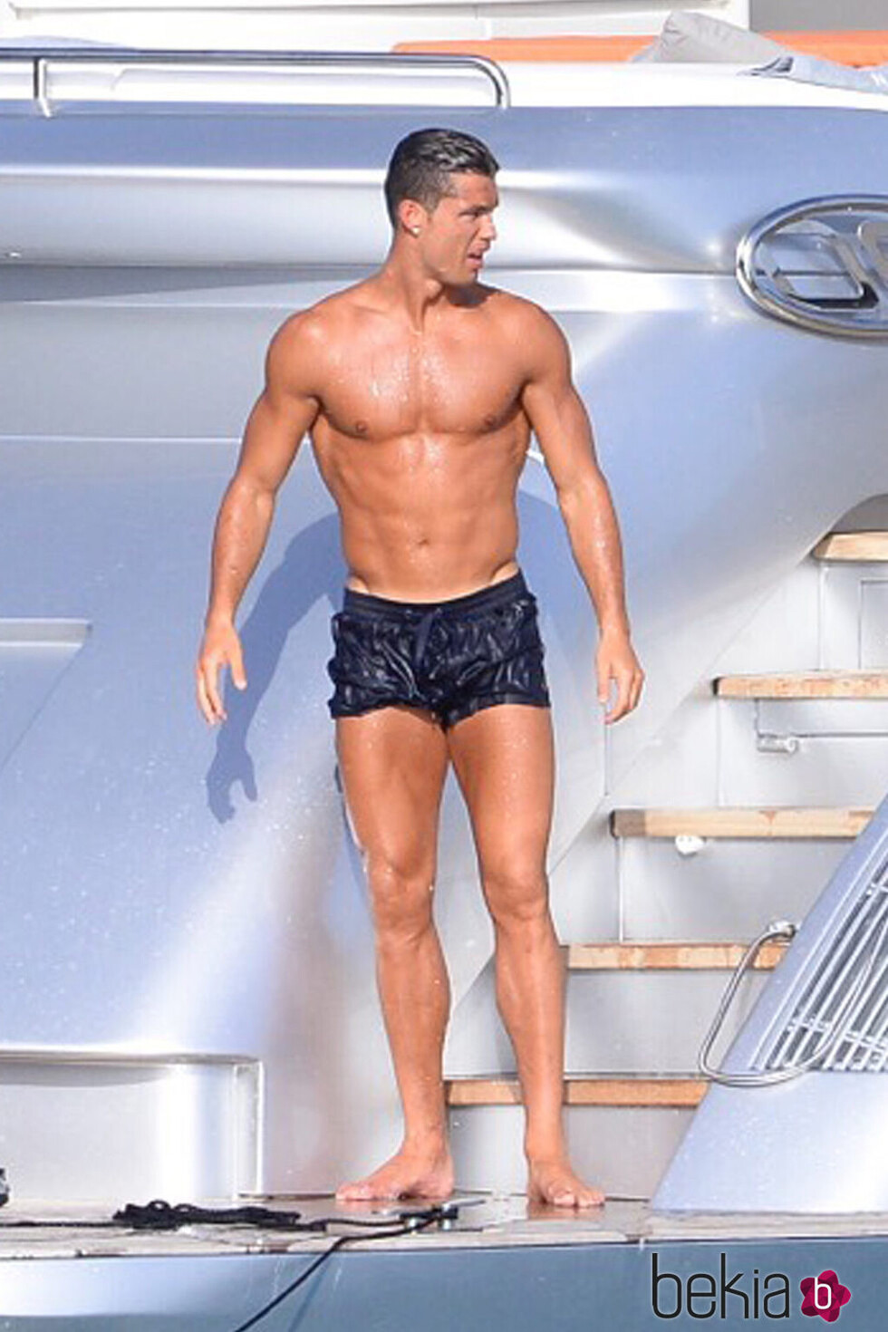 Cristiano Ronaldo goza  de sus sexis vacaciones