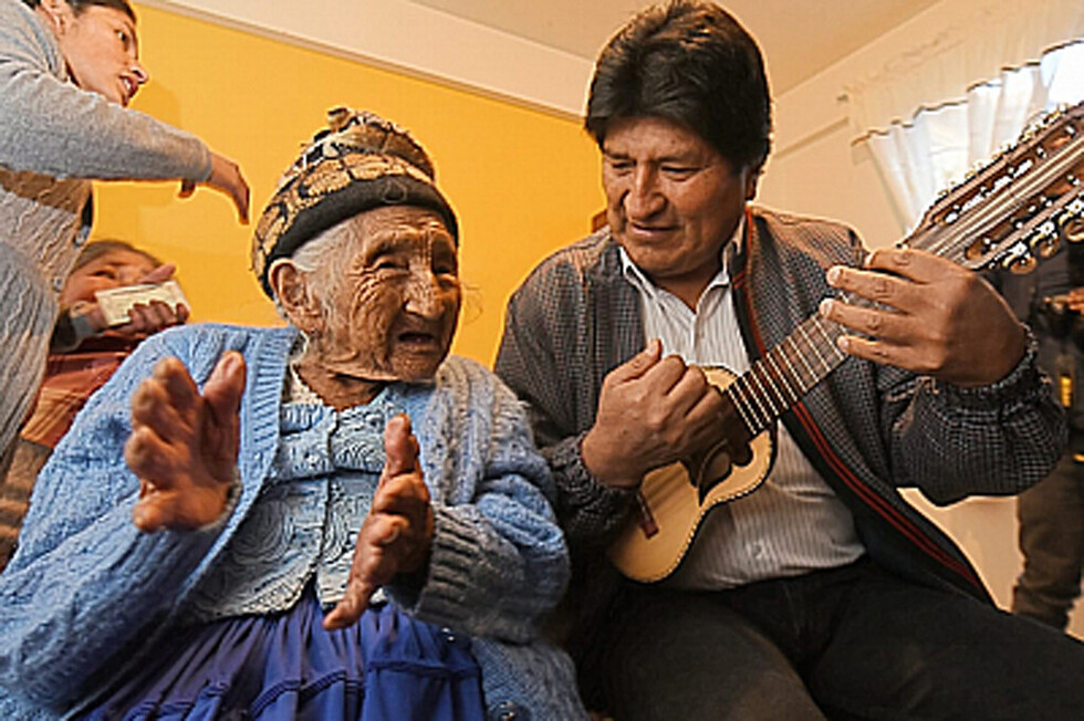 Entregan casa a la mujer  más longeva  de Bolivia