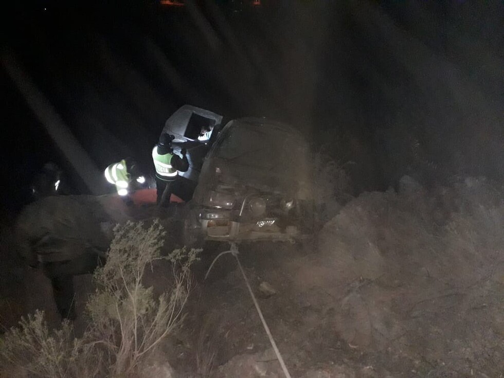 Vehículo se embarranca 30 metros en Pajchani y deja 4 heridos