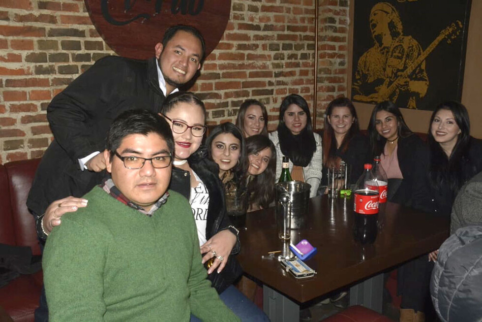 Finde de peña    en la capital