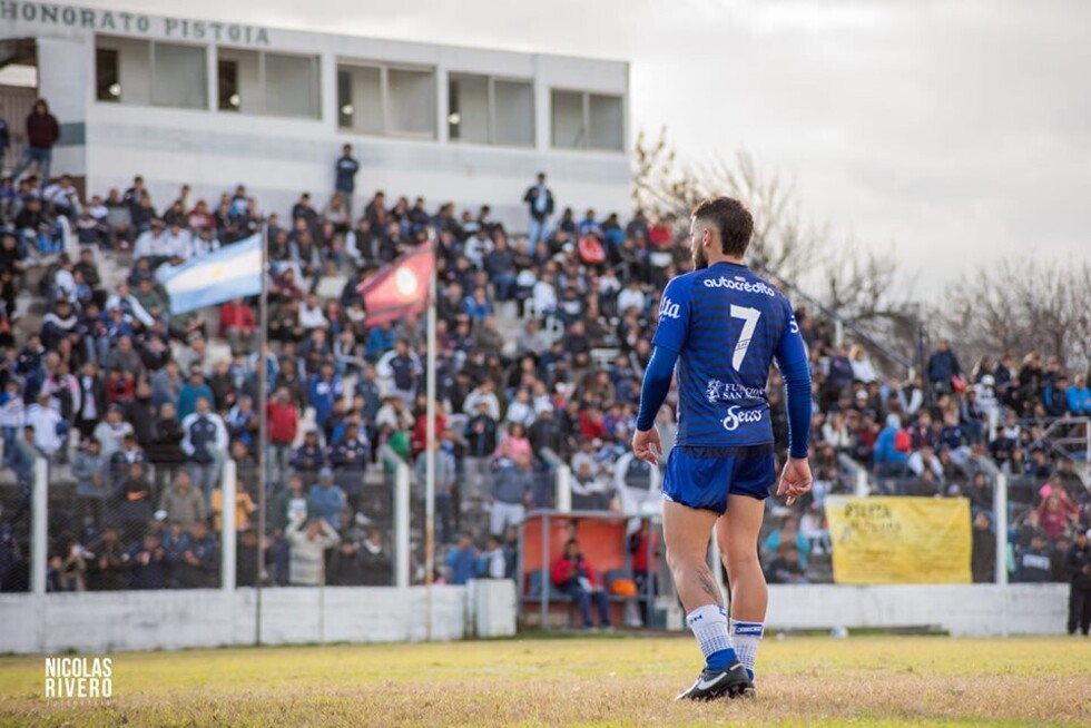 El ‘9’ de Juventud Antoniana que quería jugar en Tomayapo