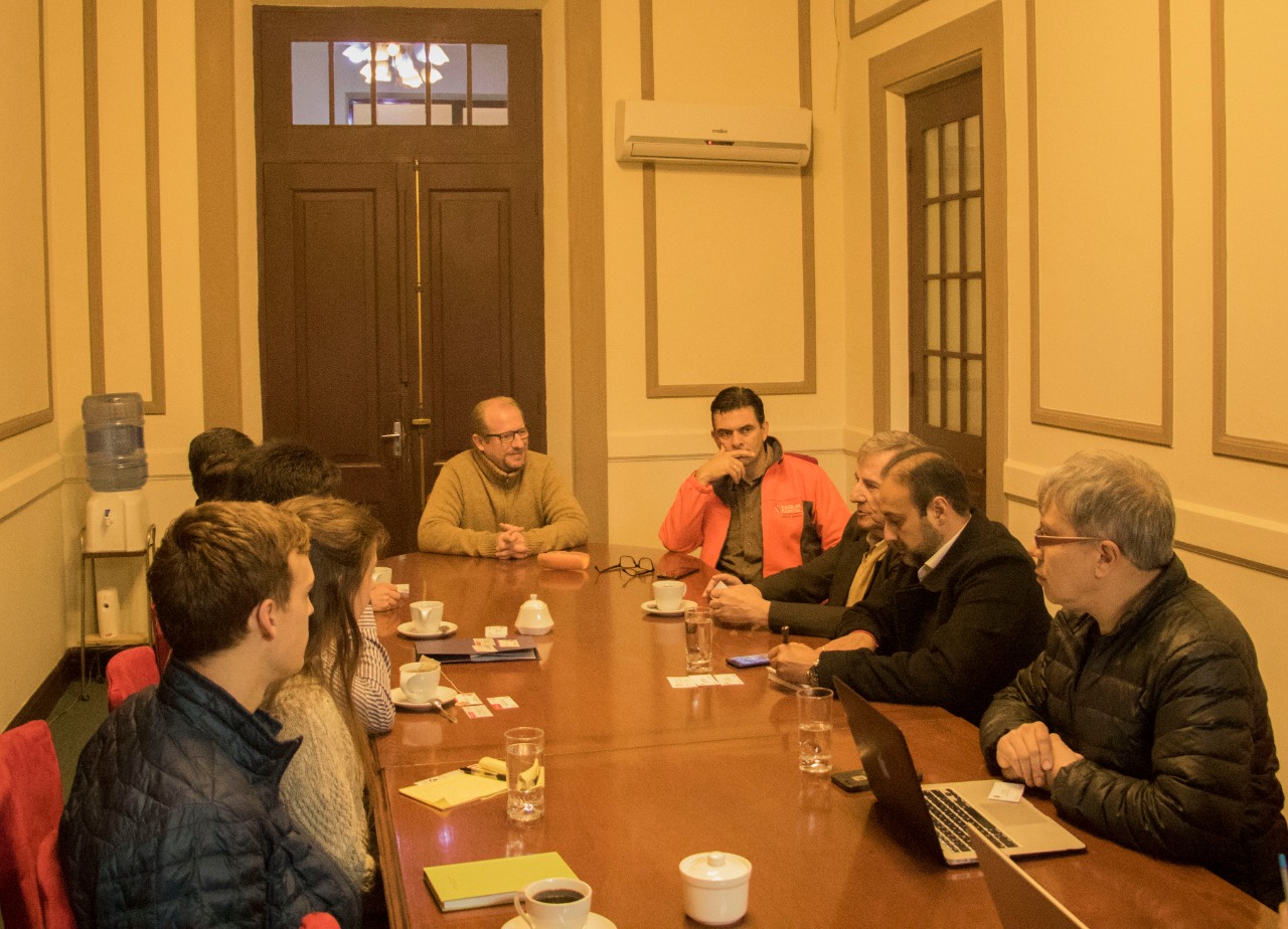 Embajada de EEUU considera al Municipio de Tarija para cooperar en temas ambientales, forestales y turismo