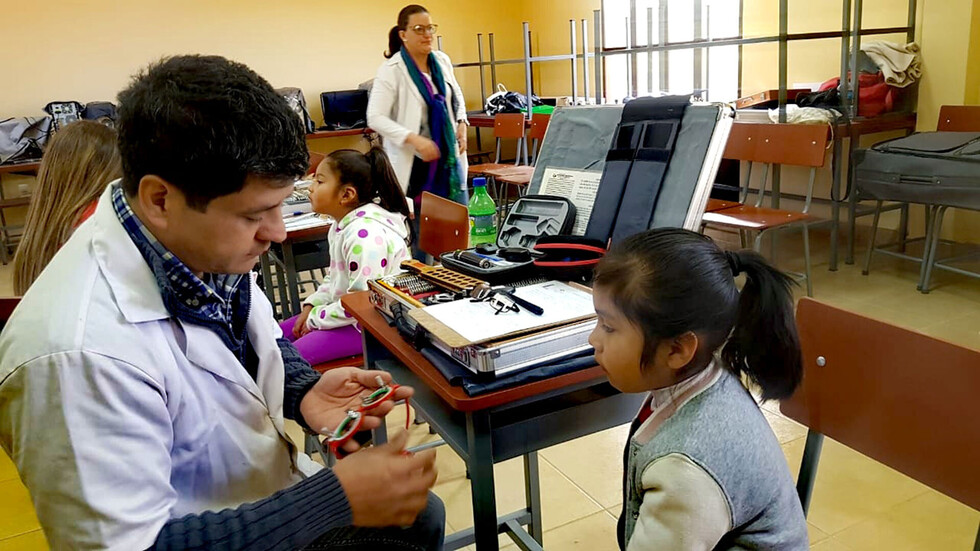 La campaña “Ojitos de luz” llegó a más de 2.000 niños
