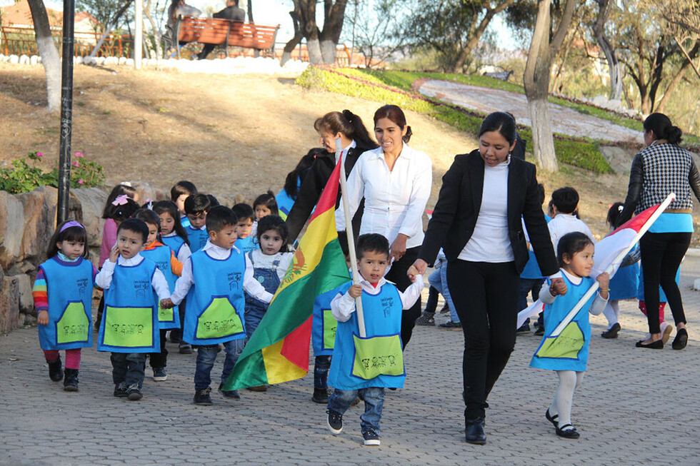 Civismo y paseo  con los peques
