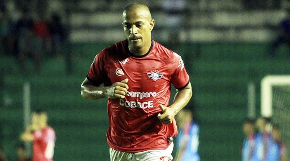 Serginho vuelve a la titularidad en Wilstermann