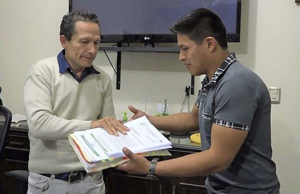 Alcaldía cede terreno para la Normal de Caiza en Yacuiba