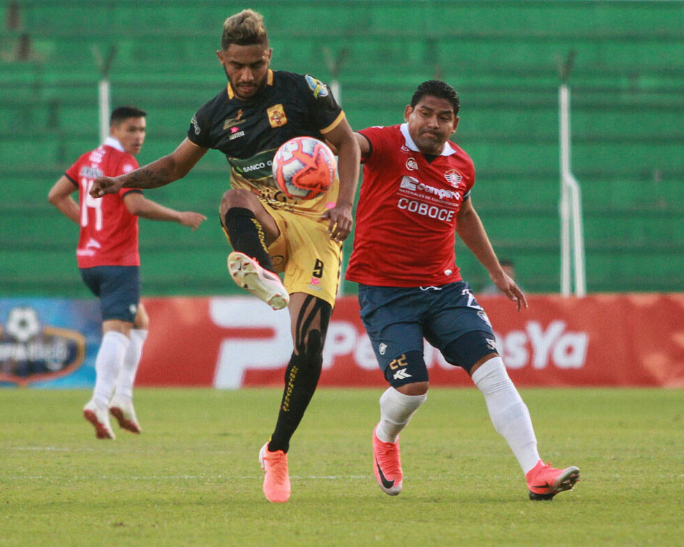 Destroyers se impone a Wilstermann