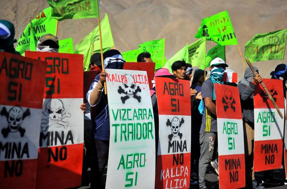 Vizcarra autoriza intervención militar en puerto
