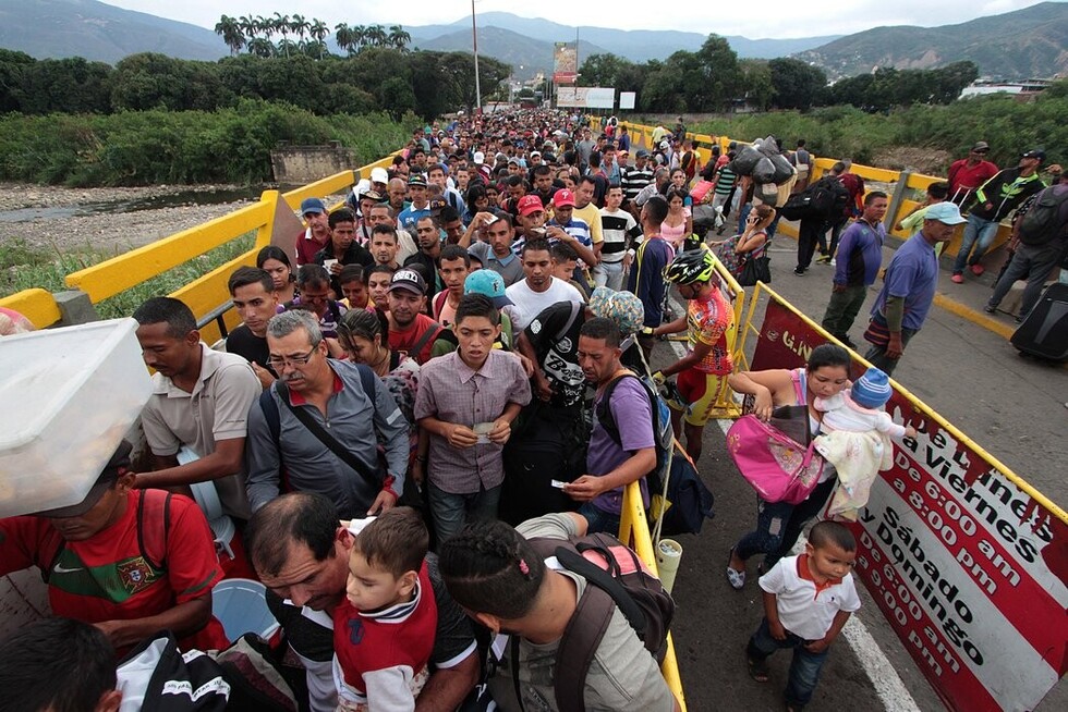 Colombia concede nacionalidad a miles de hijos de venezolanos para garantizar sus derechos