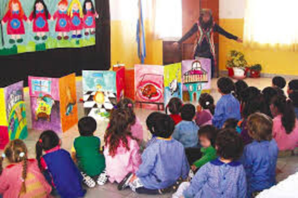 Denuncian a maestra por abusos en un jardín infantil