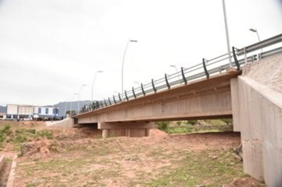 Evo inaugura dos puentes vehiculares en Villa Montes - Tarija