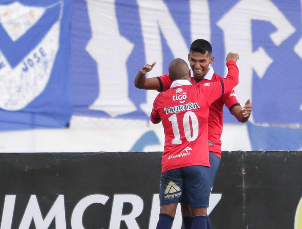 Wistermann le ganó al Santo y es único líder