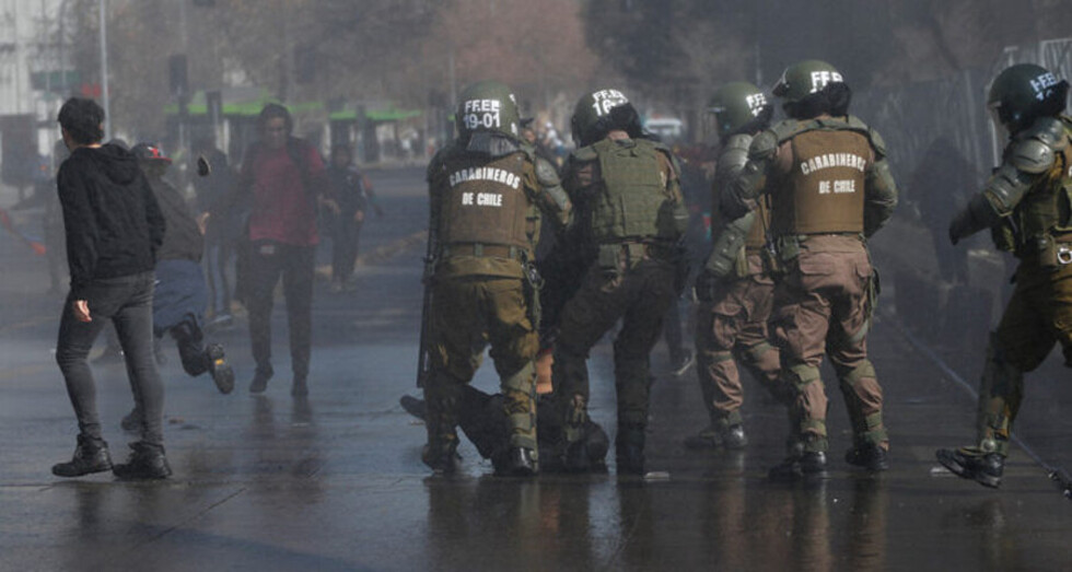 Protesta antiinmigrante en Chile termina en disturbios