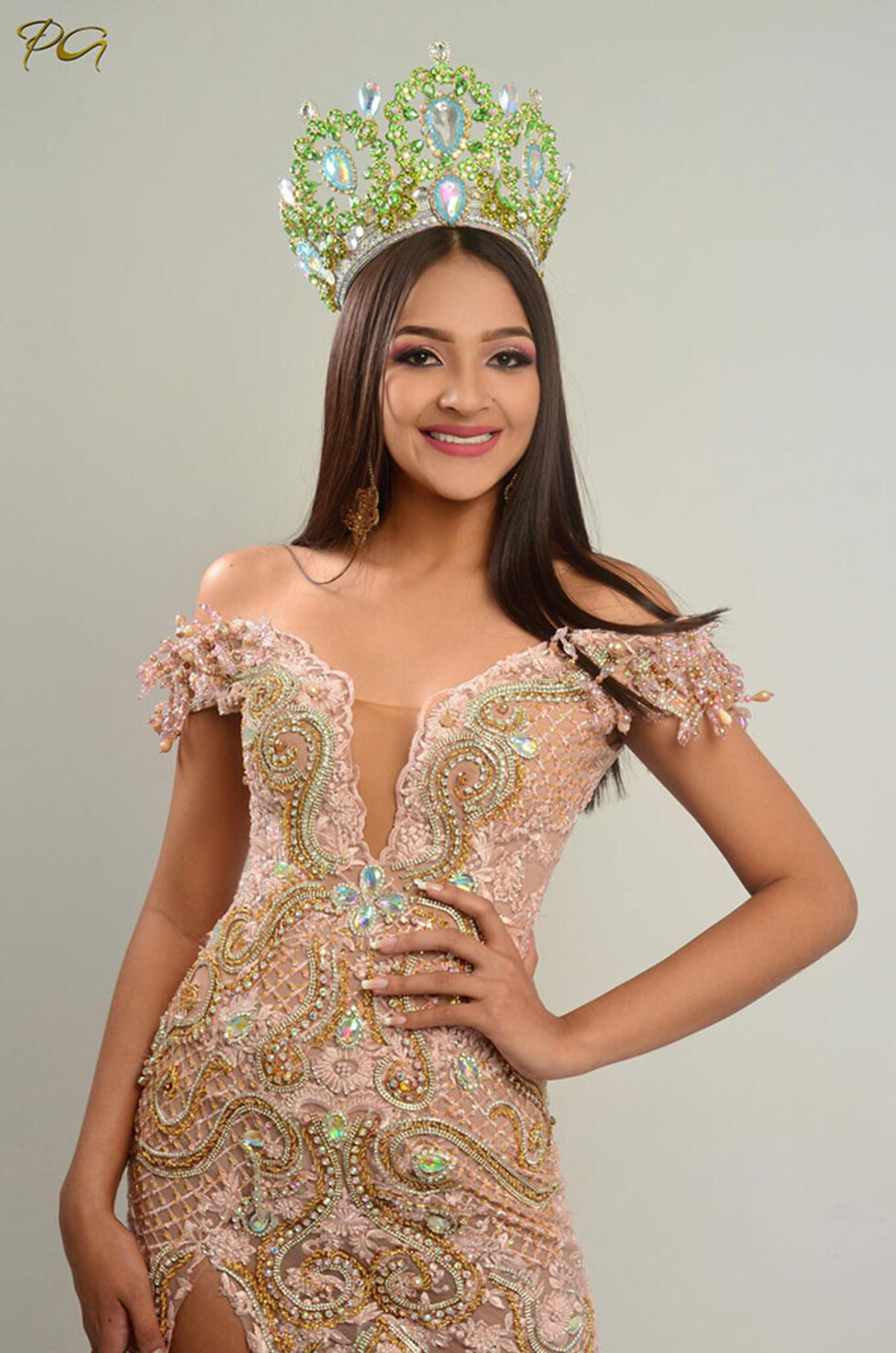 María del Carmen en el Miss  Teen Model