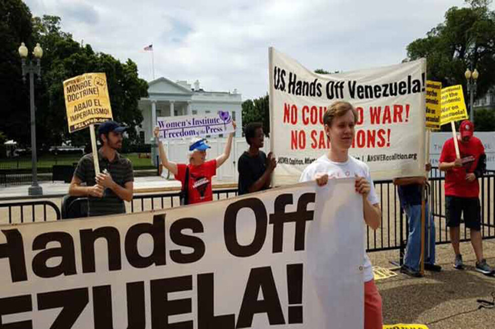 '¡Manos fuera de Venezuela!', piden a Estados Unidos