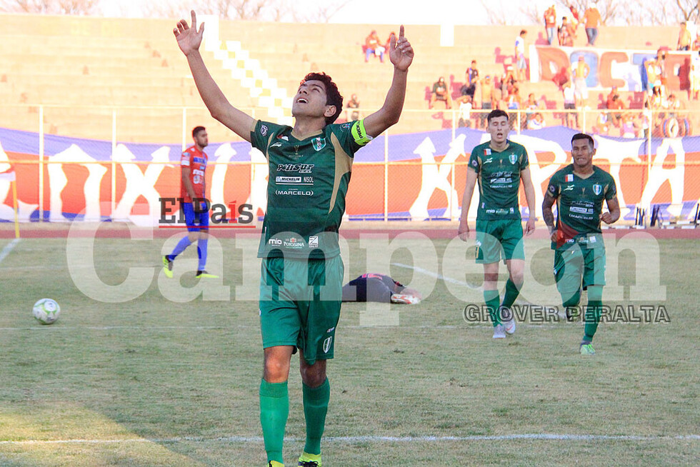 Tomayapo impuso su carácter para doblegar a Universitario